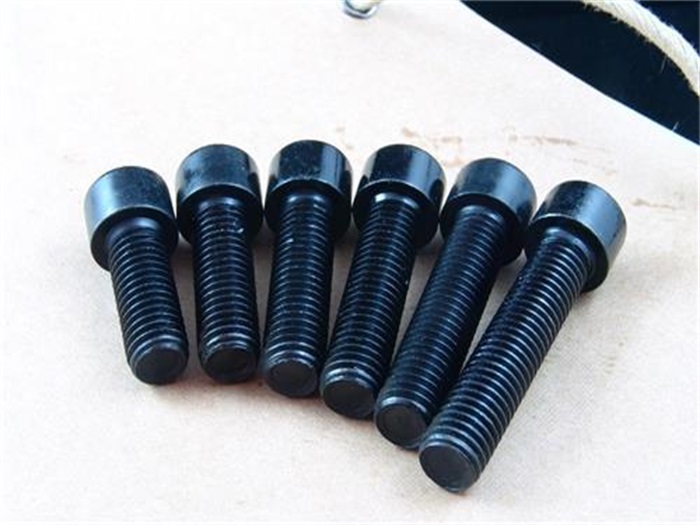 信阳高强螺栓